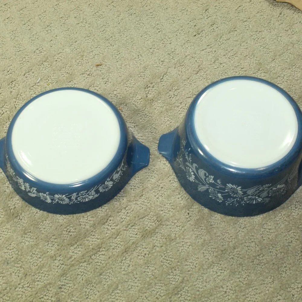 Pyrex Vintage Colonial Mist 471-B / 473-B Casserole Bowl Set of 2 No Lids